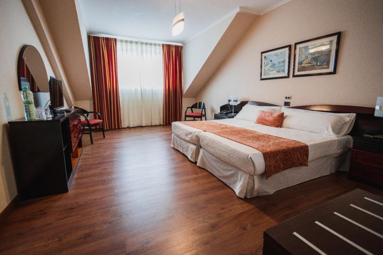 Hotel O Val Do Naseiro Viveiro Zewnętrze zdjęcie